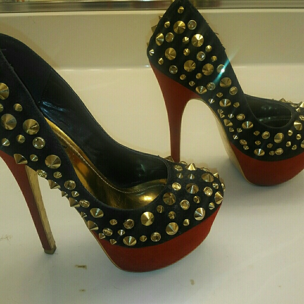 Alba Pumps